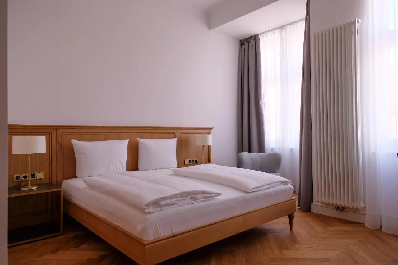 Hotel Lindenufer Berlin 3*,