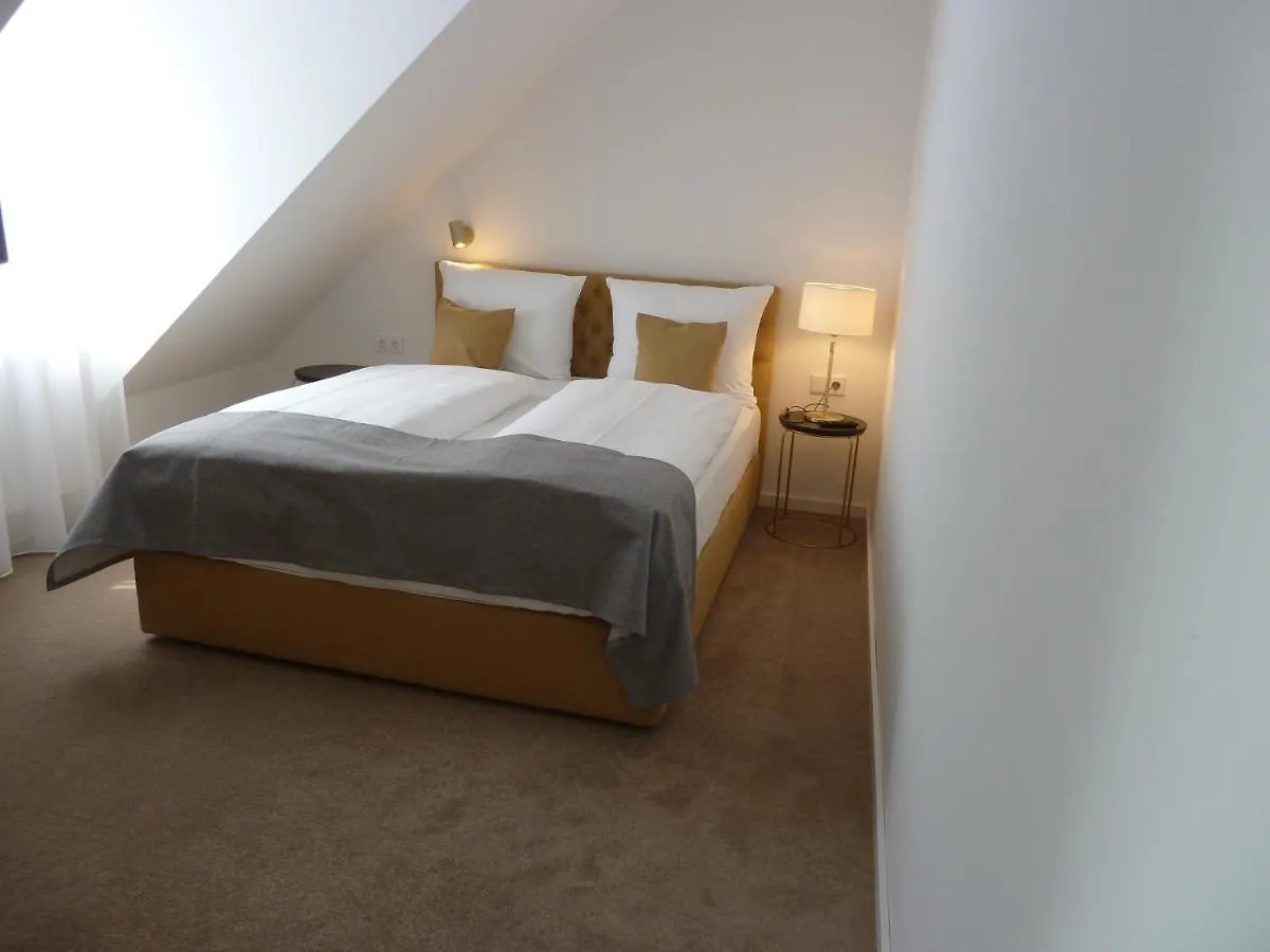 Hotel Lindenufer Berlín 3*,